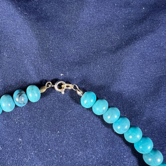 Vintage Turquoise Beaded Necklace With Graduated Beads & Gold Accents - Picture 3 of 3